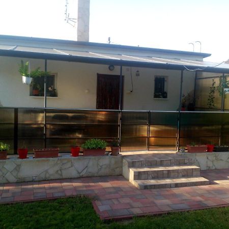 Sunny Apartman Nyíregyháza Dış mekan fotoğraf